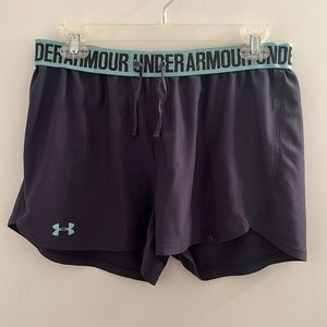 Under armor athletic shorts, size medium gray